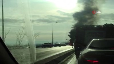  TEM yanyolda otomobil alev alev yandı