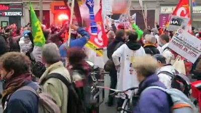 kamusal alan -  - Fransa’da 175 kent ve kasabada “işten çıkarma” protestosu Videosu