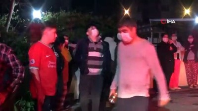  İzmir'de bir apartmanda korkutan yangın