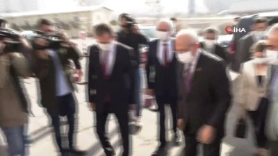  Kılıçdaroğlu, Karamollaoğlu'nu ziyaret etti