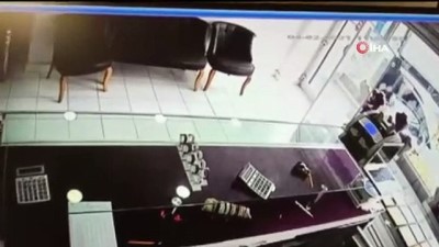 soygun -  Pompalı tüfekle kuyumcu soygunu kamerada Videosu