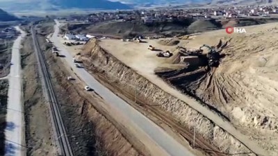 yol calismasi -  43 ilin geçiş güzergahına alternatif duble yol: Çalışmalar başlatıldı, en geç 2 ayda tamamlanacak Videosu