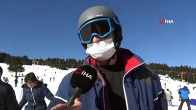 internet sitesi -  Uludağ’da kayakçılar pistlerin tozunu attırıyor Videosu