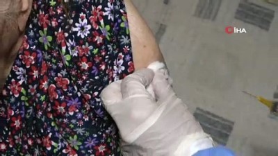 saglik ocagi -  105 yaşındaki Münevver Nine 71 yaşındaki kızıyla aşı oldu Videosu