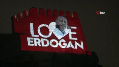  Ankara Kalesi’ne “ Love Erdoğan” görseli yansıtıldı