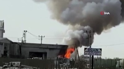 geri donusum -  Geri dönüşüm fabrikasında yangın Videosu