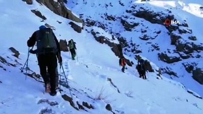kar ortusu -  Milli Dağcı Tunç Fındık, Erek Dağı buz şelalesine tırmandı Videosu