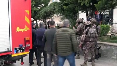 polis merkezi -  Ailesinden 3 kişiyi rehin aldı aileyi PÖH kurtardı Videosu