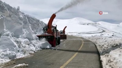 kar yagisi -  Yüksek kesimlerde kar yağışı ve karla mücadele sürüyor Videosu