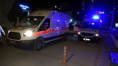  Mersin'de 2 otomobil kafa kafaya çarpıştı: 3 yaralı