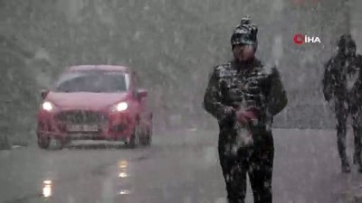  Yüksekova’da yoğun kar yağışı
