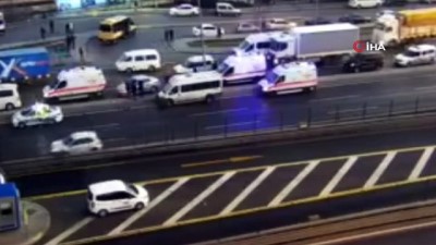 trafik yogunlugu -  E-5’te servis minibüsü ile otomobil çarpıştı: 8 yaralı Videosu
