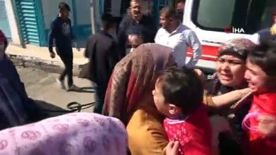 ev yangini -  Yangından etkilenip ağlayan çocuklarını teselli etti Videosu