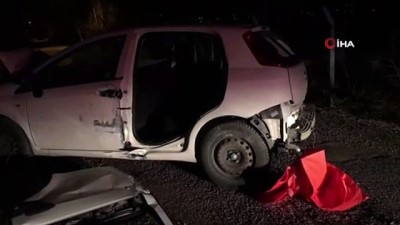 elektrik diregi -  Elektrik direğine çarpan sürücü hayatını kaybetti Videosu