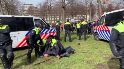 atli polis -  - Hollanda’da genel seçim öncesi hükümet karşıtı protesto Videosu