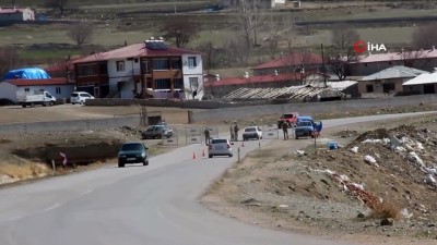  Erzincan’da Günebakan köyü Covid-19 tedbirleri kapsamında karantinaya alındı