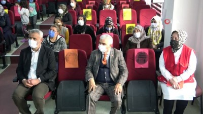 maske dagitimi -  Kızılay’dan “korona terapisi” Videosu