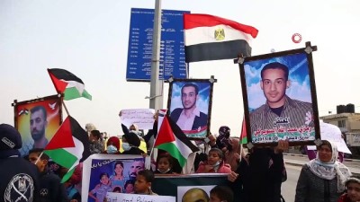  - Mısır’da tutuklu Filistinlilerin aileleri, Refah Kapısı önünde protesto etti