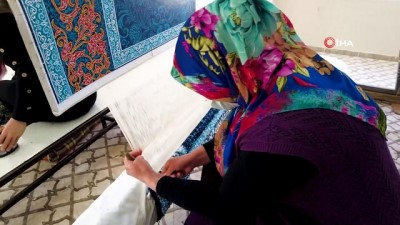  - Şanlıurfa’da kadınlar halı dokuyarak üretime katkı sağlıyor