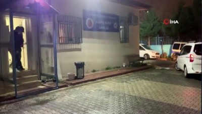 silah ticareti -  Kağıthane’de yasa dışı silah ticareti operasyonu: 7 tabanca ele geçirildi Videosu