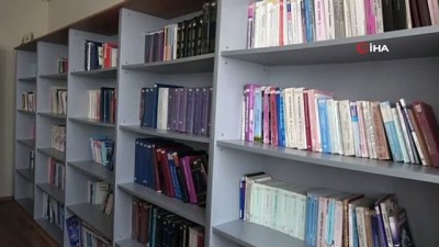 sosyal sorumluluk projesi -  Üç makineye bağlı tek parmağı ile 3 kitap çıkaran Nurçin adına kütüphane açıldı Videosu