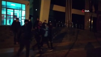 katil zanlisi -  Bıçaklanarak öldürülen 17 yaşındaki Gizem’in katil zanlısı tutuklandı Videosu