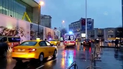 İSTANBUL - AKM inşaatında asma tavan çöktü