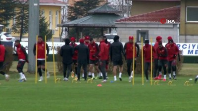 Kayserispor, Karagümrük maçına hazırlanıyor