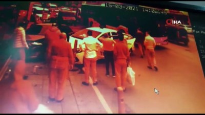 kadin surucu -  Kırmızı ışıkta geçen taksi, kadın sürücünün aracına böyle çarptı Videosu