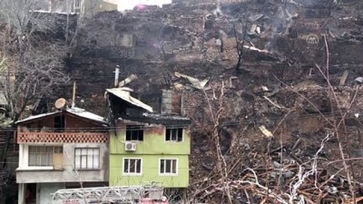 su kesintisi - ARTVİN - Yusufeli'ndeki köyde çok sayıda binaya sıçrayan yangın tamamen söndürüldü Videosu