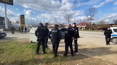 sivil polis - DÜZCE - Polisin 'dur' ihtarına uymayan 6 şüpheli kovalamaca sonucu yakalandı Videosu