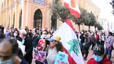 BEYRUT - Lübnan'da hayat pahalılığı ve doların yükselmesi protesto edildi