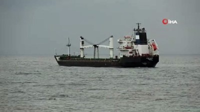 kargo gemisi -  Bozcaada açıklarında karaya oturan ‘Kemet Star’ için kurtarma çalışması başlatıldı Videosu