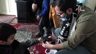 carsi grubu -  Çarşı grubundan Afgan aileye yardım eli Videosu