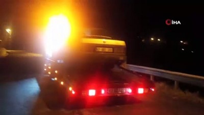 pazarci -   'Dur' ihtarına uymayan sürücü 1 saat süren kovalamaca sonunda kaza yaparak yakalandı Videosu