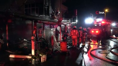  Arnavutköy’de bir lokanta çıkan yangında küle döndü
