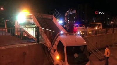 kanald -  Kanala uçan kamyonetin alkollü sürücüsü yaralandı Videosu