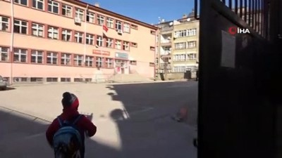 okul oncesi egitim -  Orta riskli Elazığ’da yüz yüze eğitim başladı, öğrenciler ders başı yaptı Videosu
