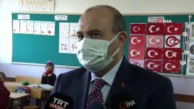 istiklal -  Trabzon'da öğrencilere kolbastı eşliğinde sınıflarına girdi Videosu