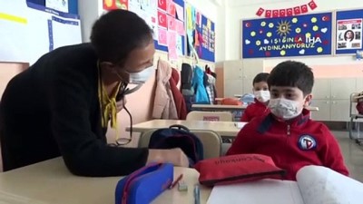 yerel yonetim -  - Başkent’te okullarda 30 bin hijyen seti dağıtıldı Videosu