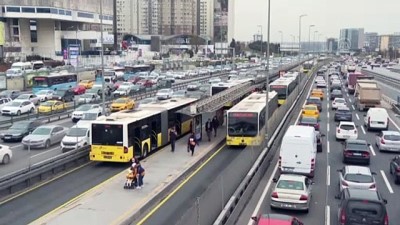trafik yogunlugu - İSTANBUL - Sokağa çıkma kısıtlaması öncesinde trafik yoğunluğu Videosu
