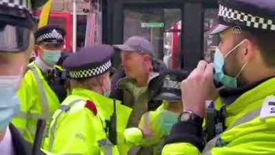 ingiltere - LONDRA - İngiltere’de aşı ve Kovid-19 önlemleri protesto edildi (3) Videosu