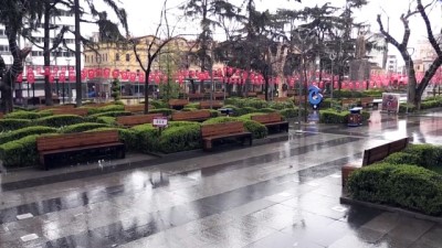 gori - TRABZON - Cadde ve sokaklarda sessizlik hakim Videosu