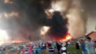 multeci kampi - Arakanlı Müslümanların kaldığı mülteci kampında yangın (2) Videosu