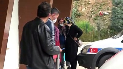 katil zanlisi -  Kocası tarafından öldürülen kadını teşhis için gelen yakınları  gözyaşlarına boğuldu Videosu