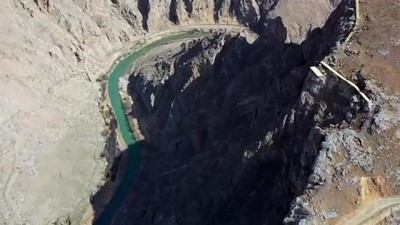yuruyus yolu - SİVAS - Divriği'deki Çaltı Çayı, yürüyüş yolu ve asma köprüleriyle turist çekecek Videosu