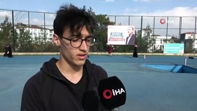  Türkiye şampiyonu olan 16 yaşındaki atletin hedefi Avrupa şampiyonu olmak