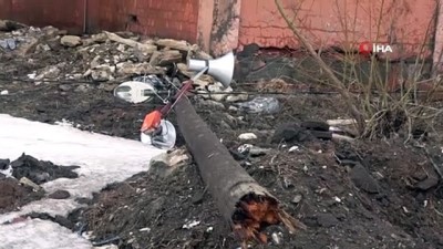 gard -  Bitlis’te fırtına çatıları uçurdu Videosu