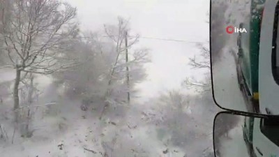 kandil -  Kepsut'ta kırsal mahallelere kar yağışı devam ediyor Videosu