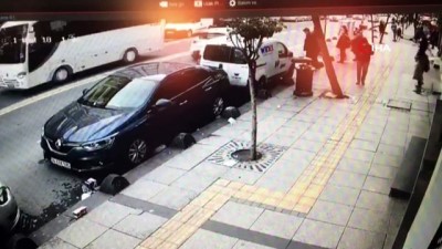 calisan kadin -  Esenler’de genç kadına çarptıktan sonra kaçan sürücü yakalandı Videosu